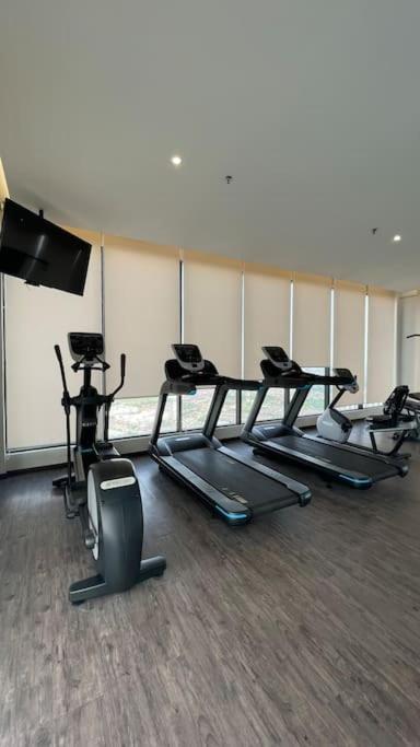Hill10 Residence, I-city Apartment *